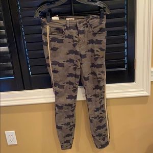 Women’s army skinny jeans